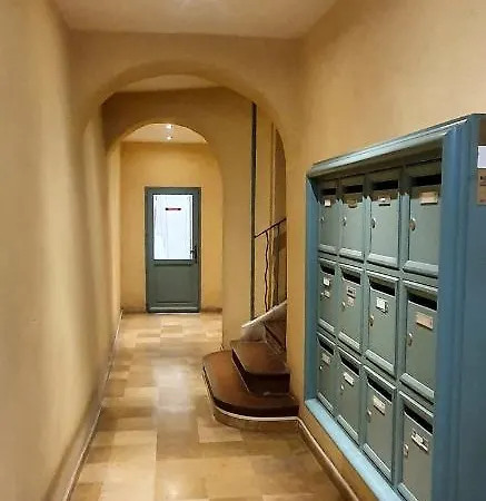 Loft 80m2 En Plein Coeur De La Vieille 3 Etoiles