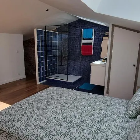 Loft Climatise 80m2 - Vieille - 2 2 Salles D'eau - Port 3 Min A Pied *